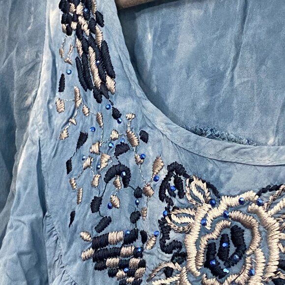 Dress Barn Tie-Died Embroidered Small S Rayon Blouse Cool for Summer! - Picture 6 of 7